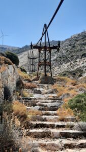 Seilbahn von Naxos - Der Trassenverlauf bergauf